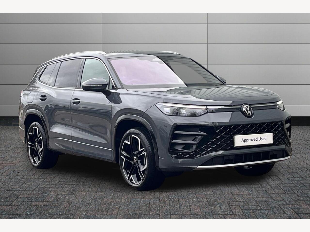 Main listing image - Volkswagen Tayron