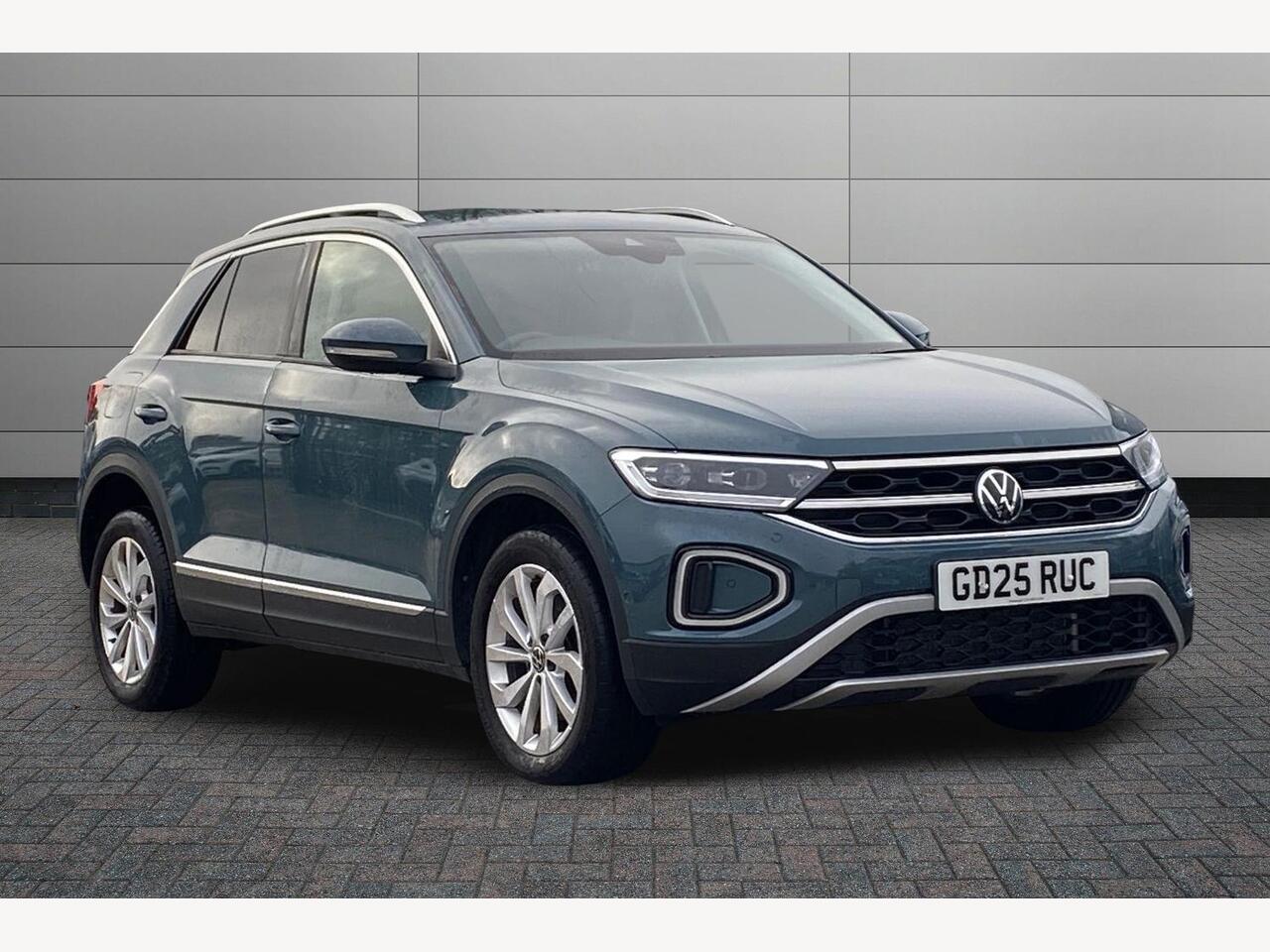 Main listing image - Volkswagen T-Roc