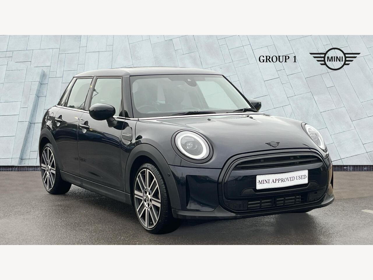 Main listing image - MINI Hatchback 5dr