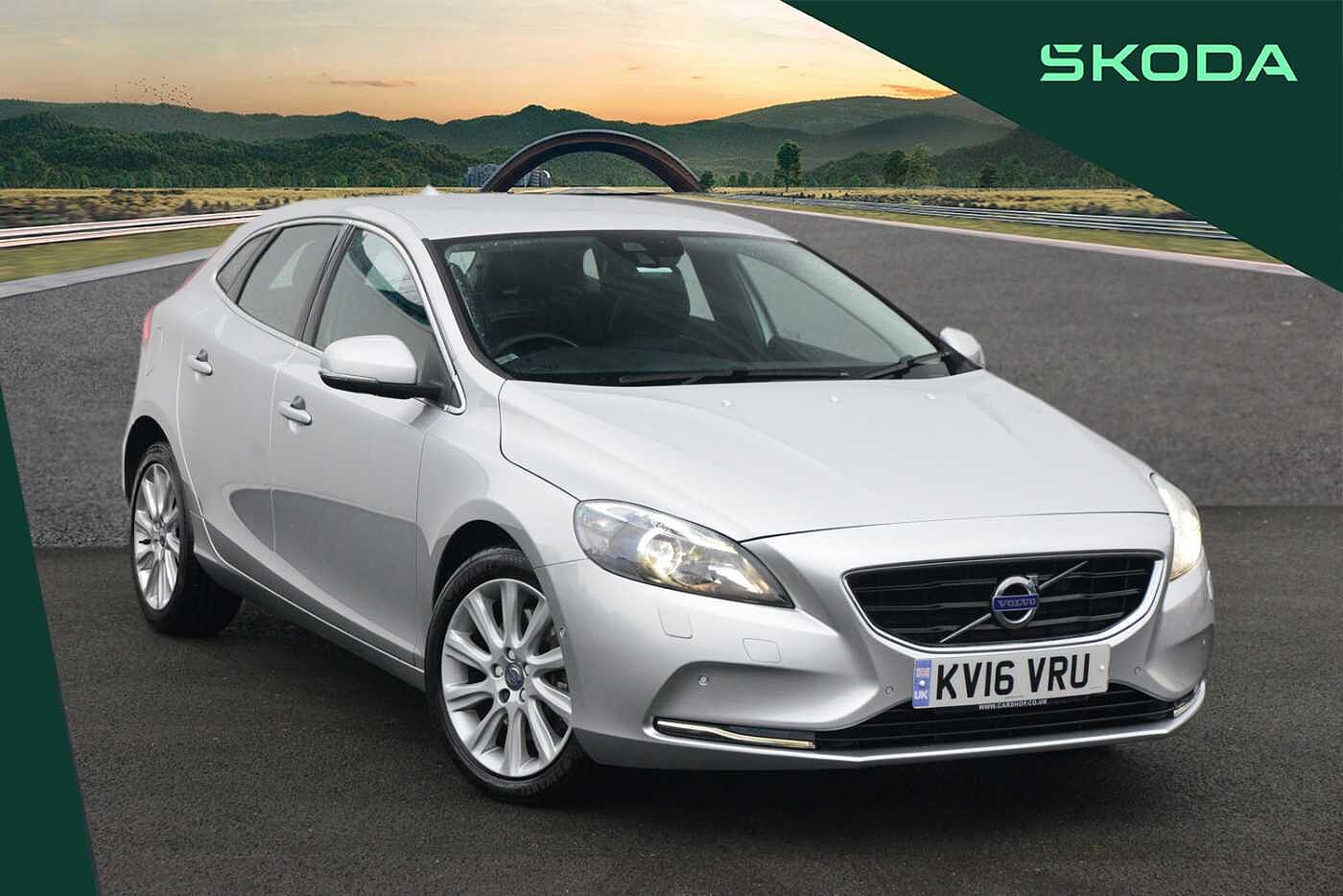 Main listing image - Volvo V40