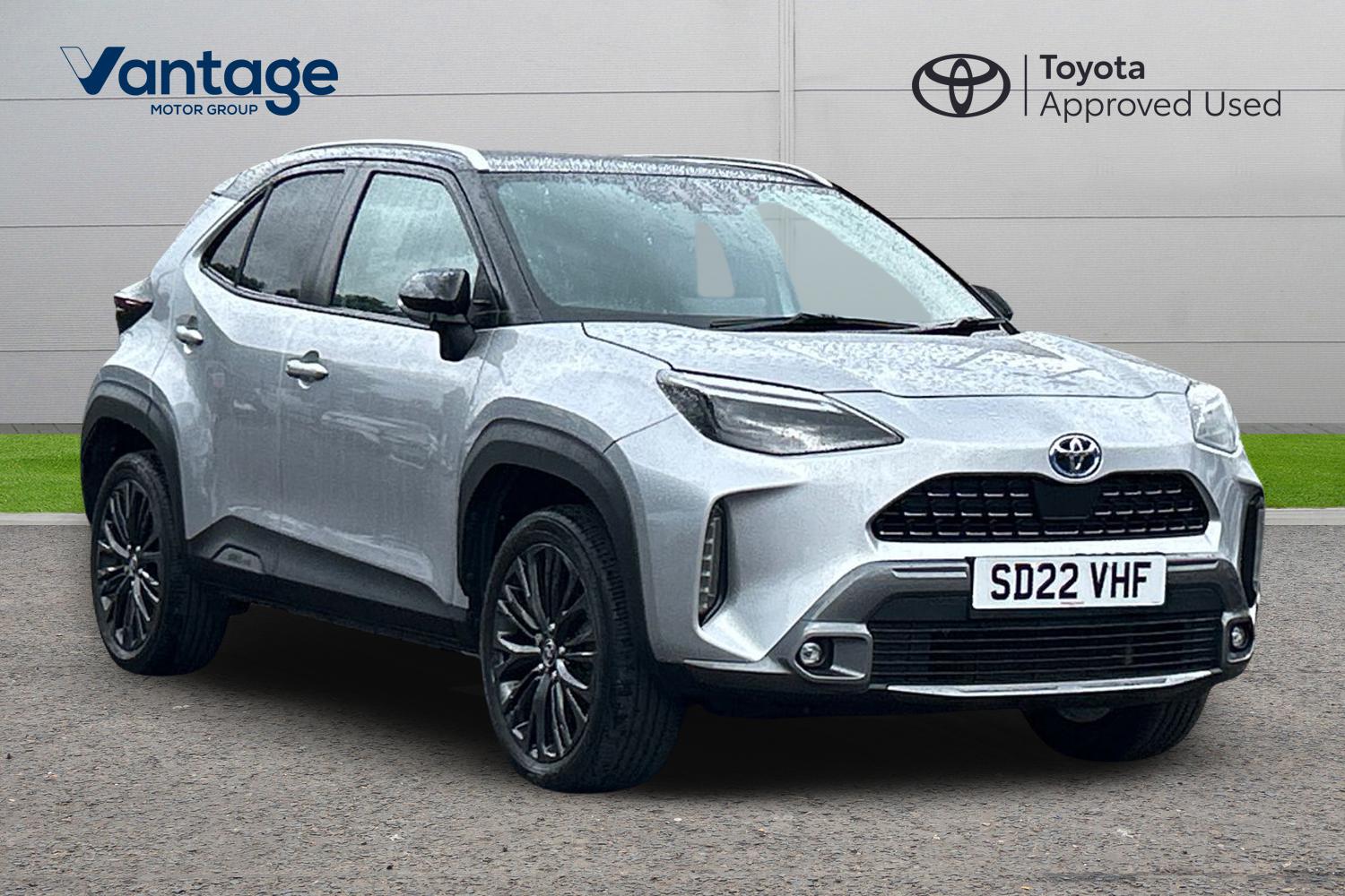 Main listing image - Toyota Yaris Cross