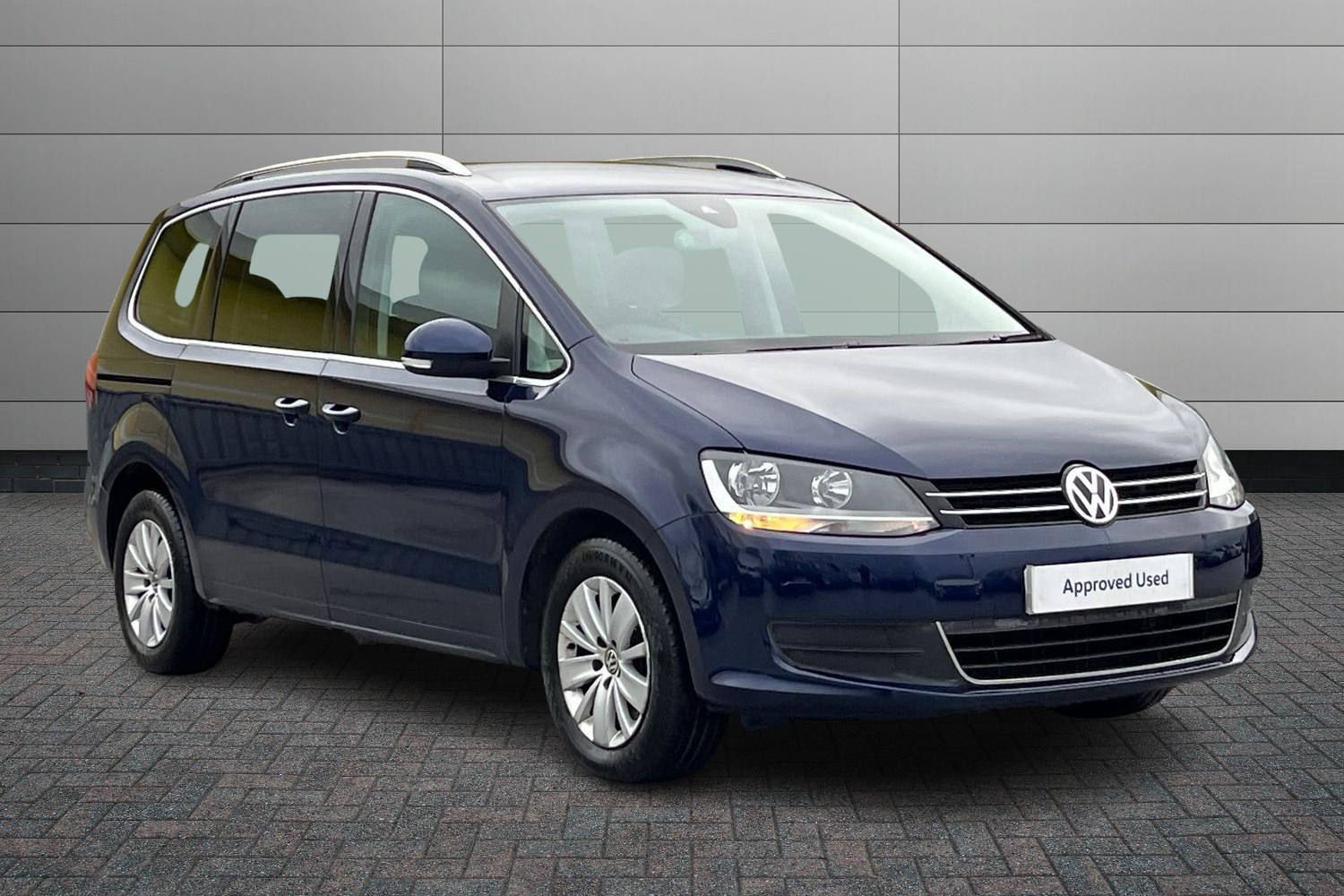 Main listing image - Volkswagen Sharan