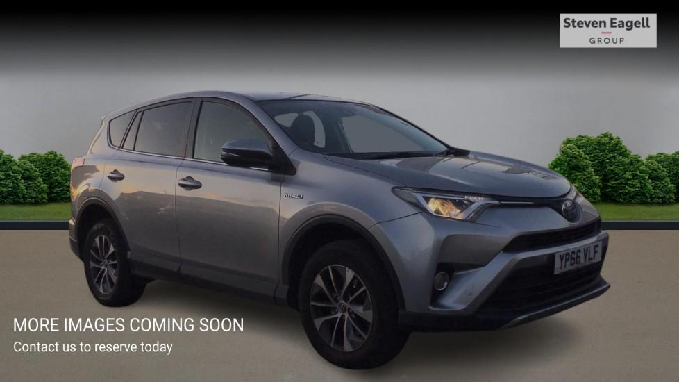 Main listing image - Toyota RAV4