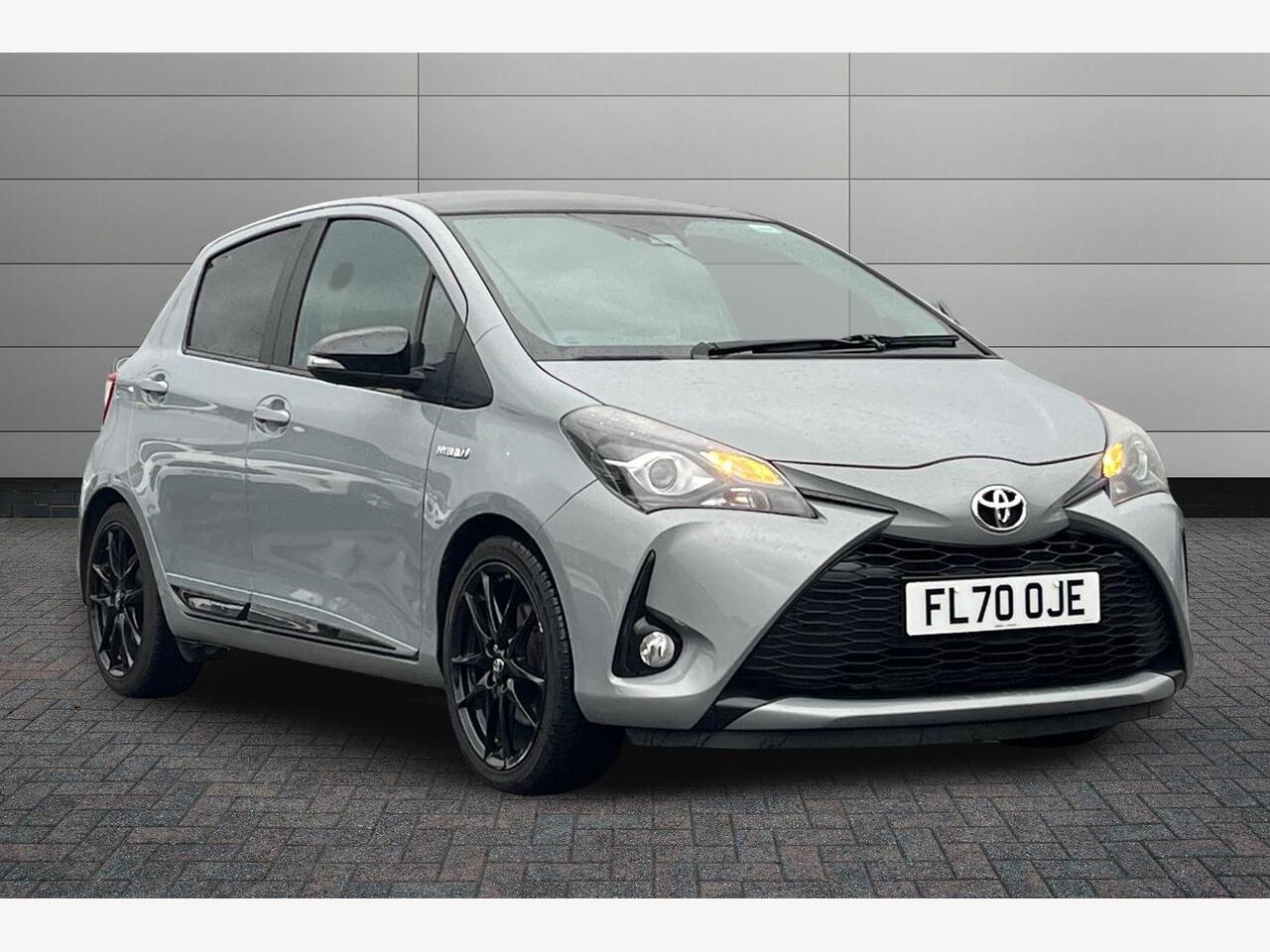 Main listing image - Toyota Yaris