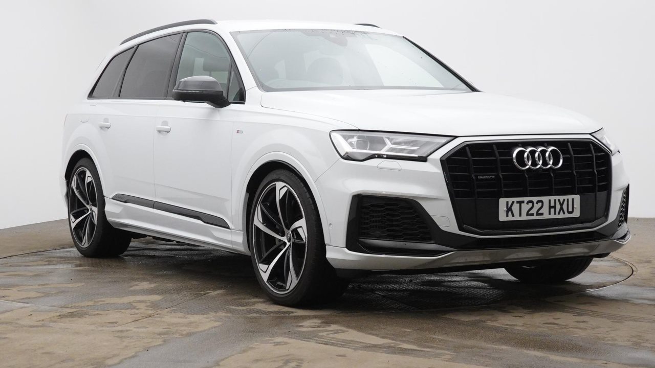 Main listing image - Audi Q7