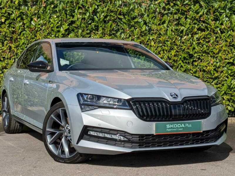 Main listing image - Skoda Superb