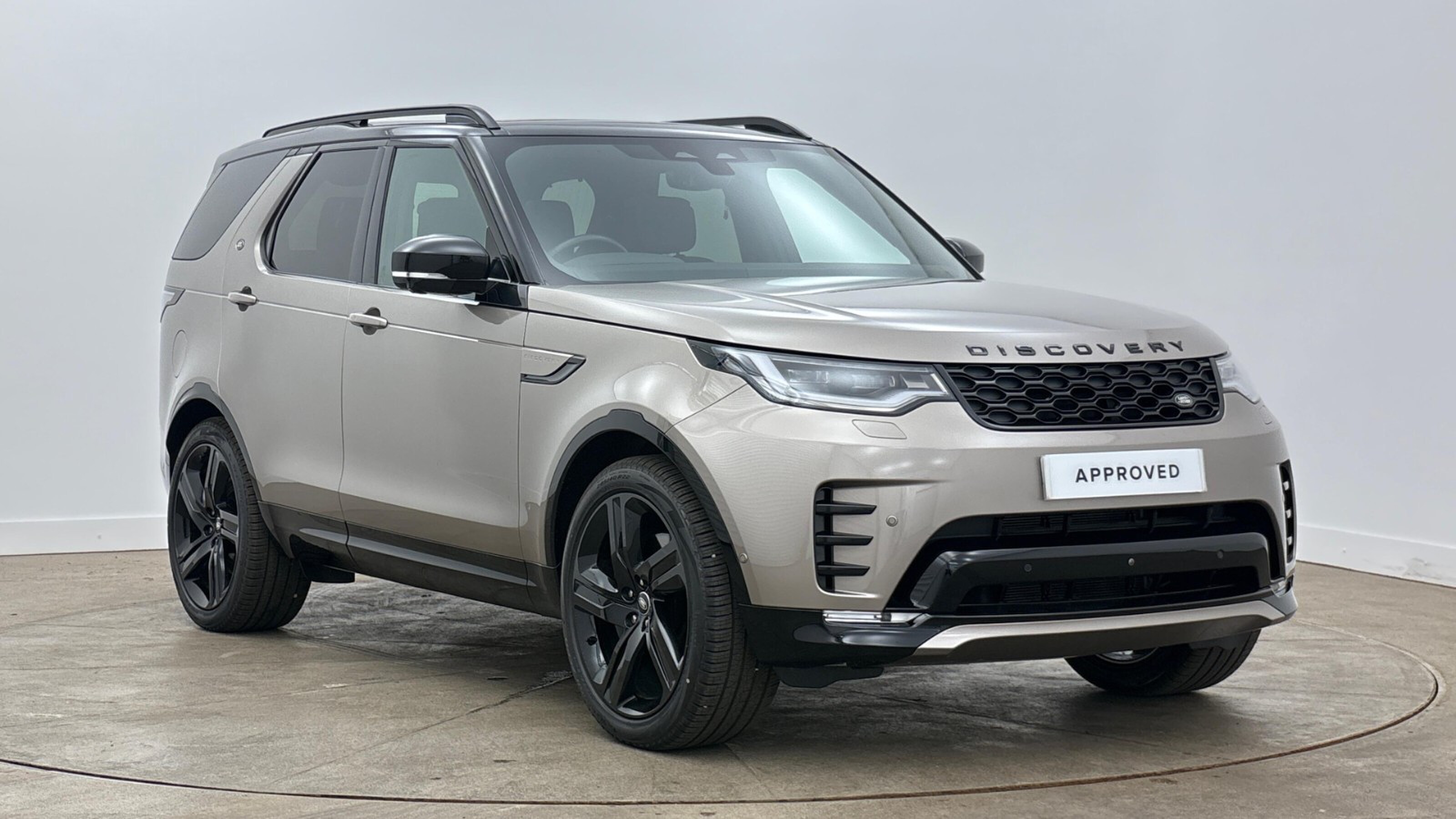 Main listing image - Land Rover Discovery