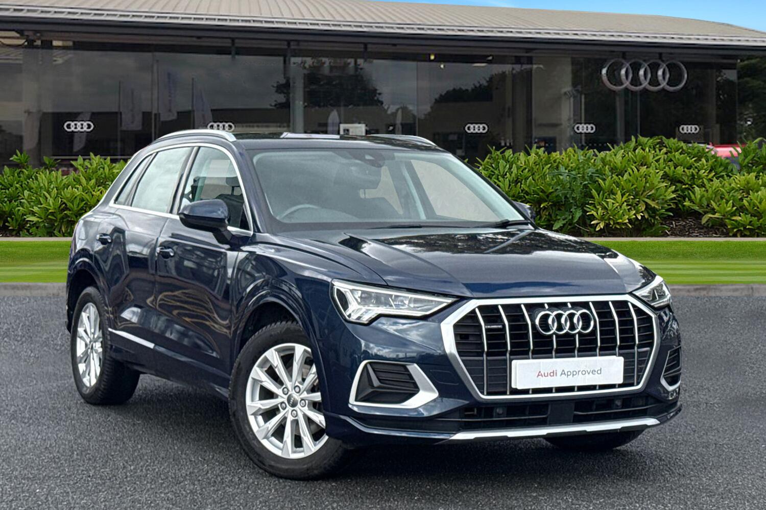 Main listing image - Audi Q3