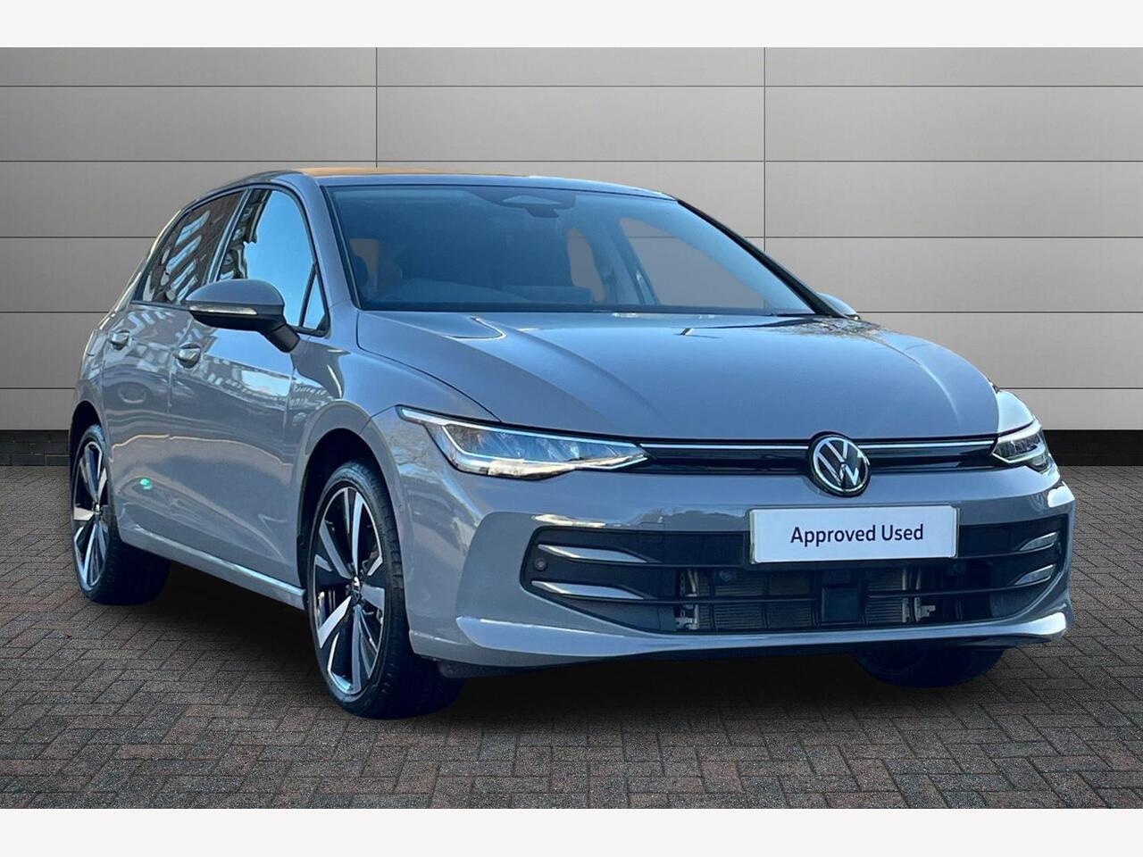 Main listing image - Volkswagen Golf