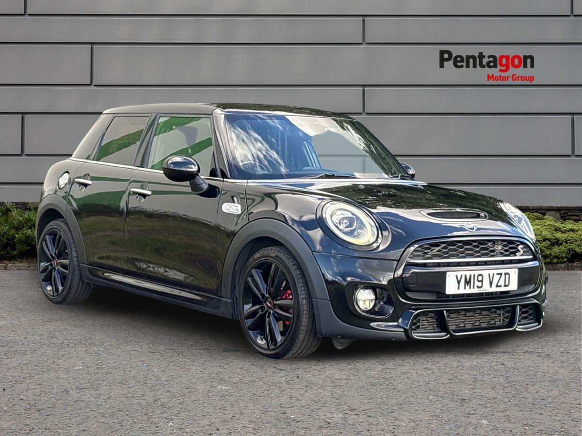 Main listing image - MINI Hatchback