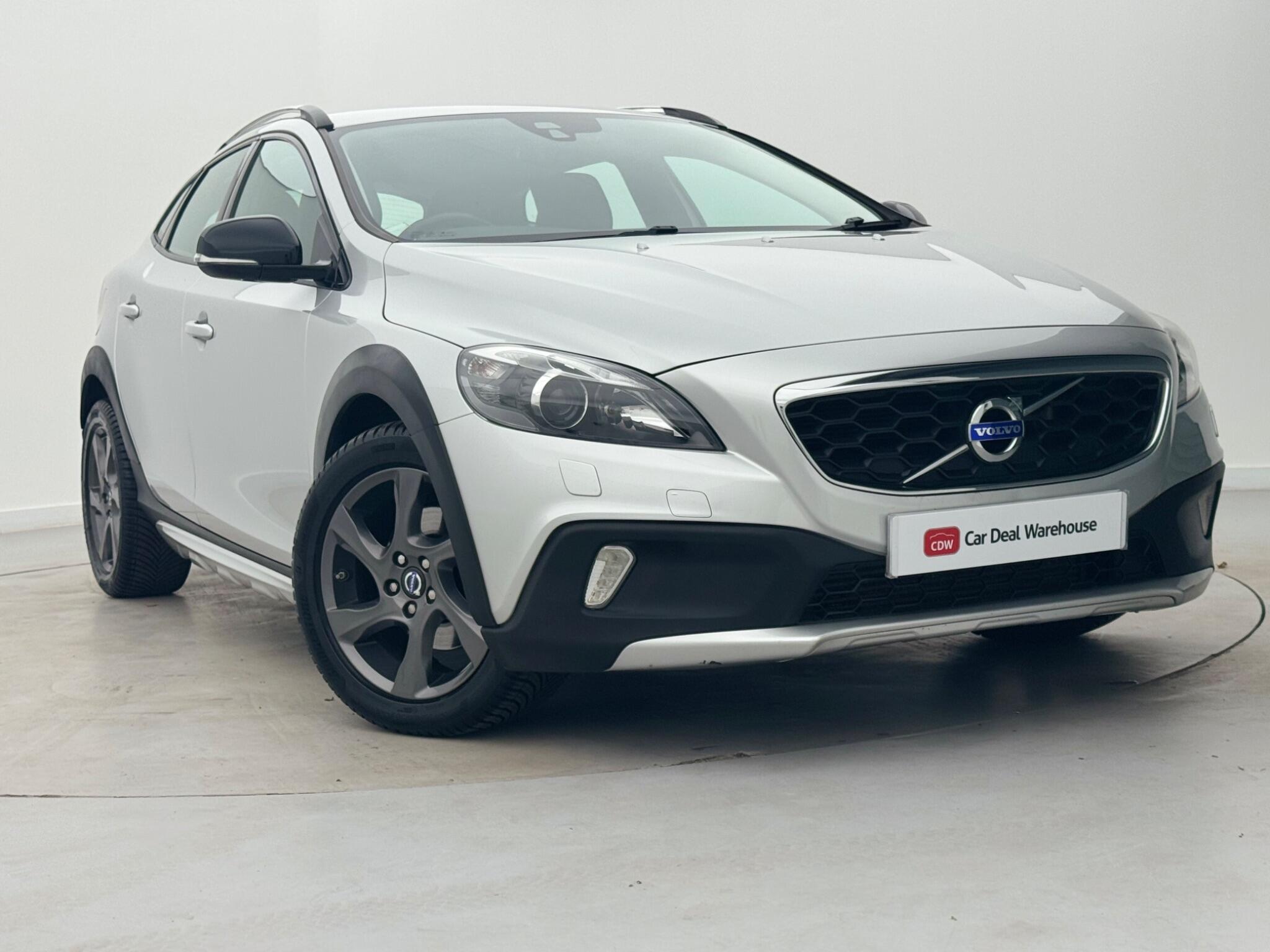 Main listing image - Volvo V40 Cross Country