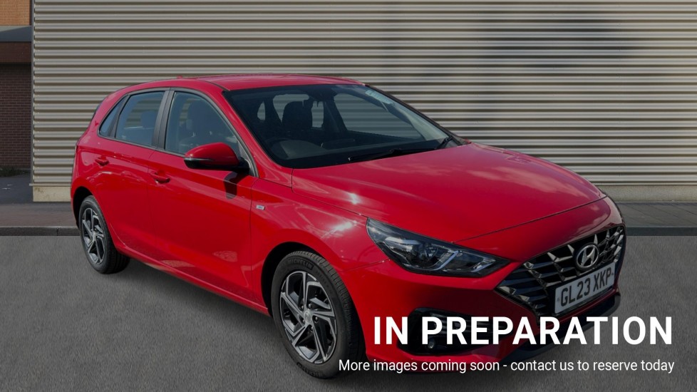 Main listing image - Hyundai i30