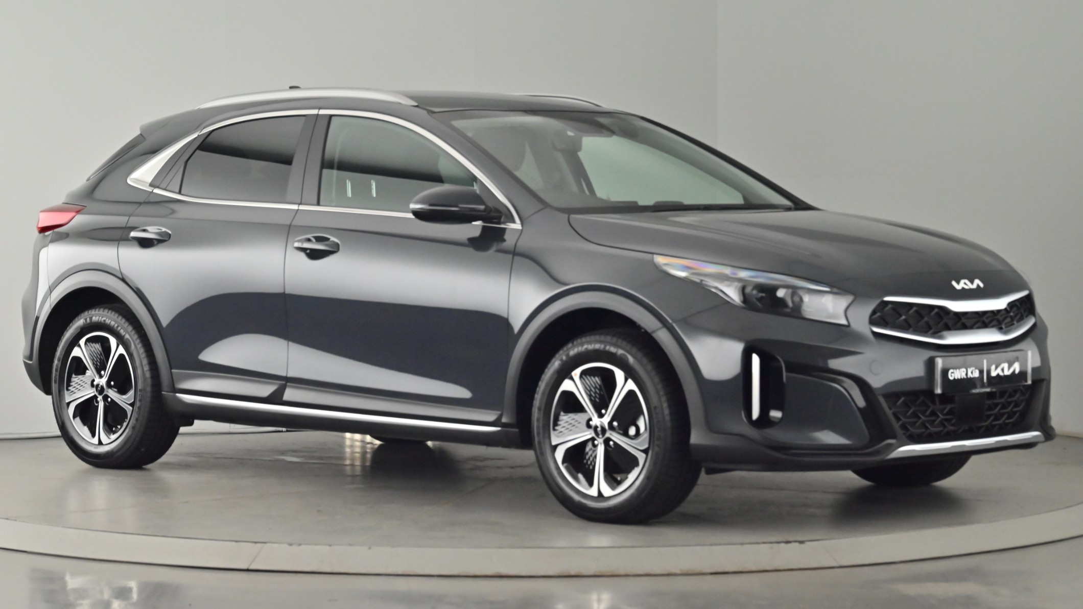 Main listing image - Kia XCeed