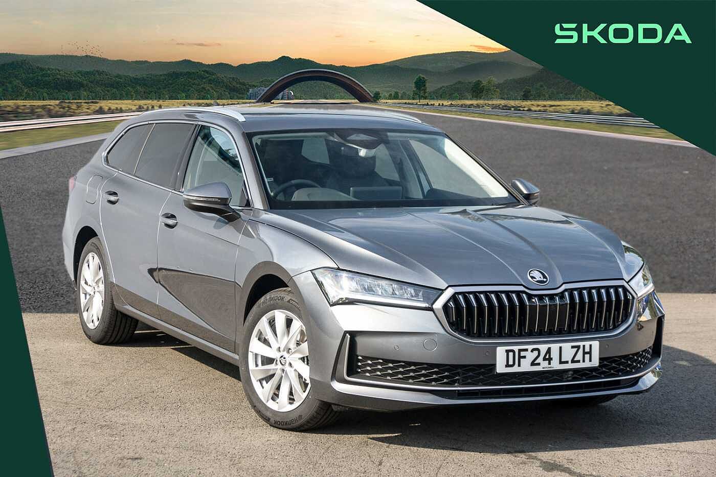 Main listing image - Skoda Superb Estate