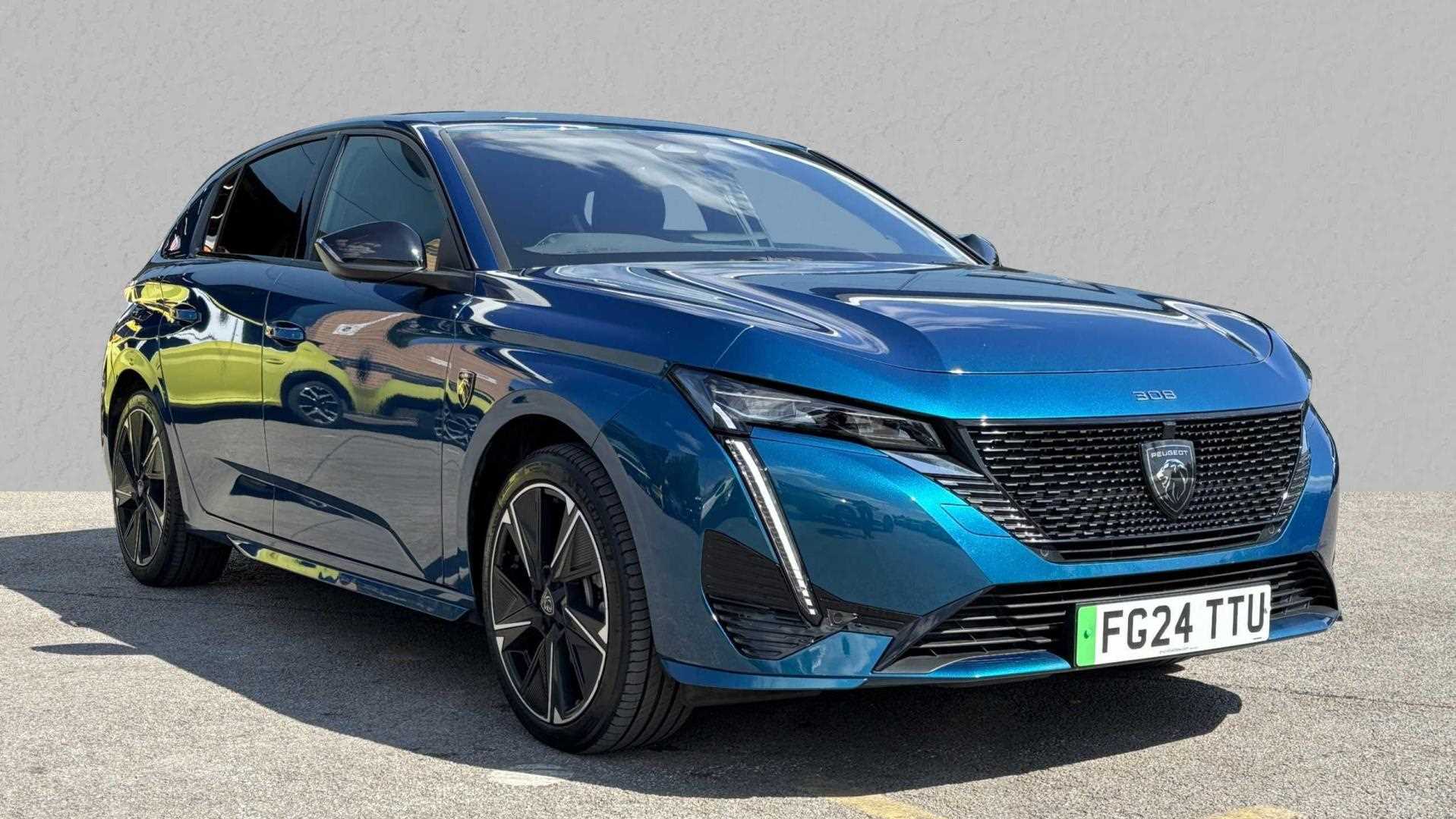 Main listing image - Peugeot e-308
