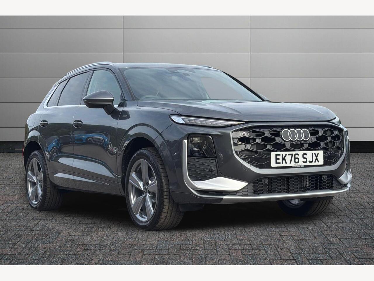 Main listing image - Audi Q3