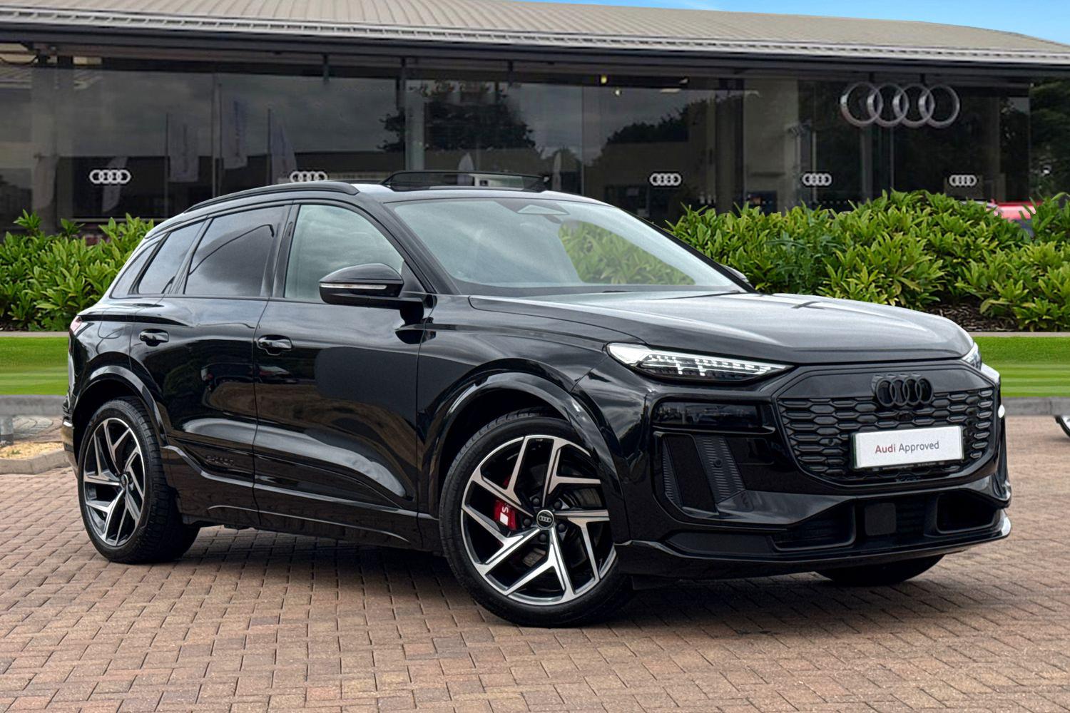 Main listing image - Audi Q6