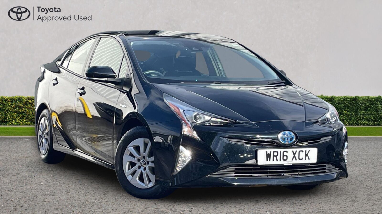 Main listing image - Toyota Prius