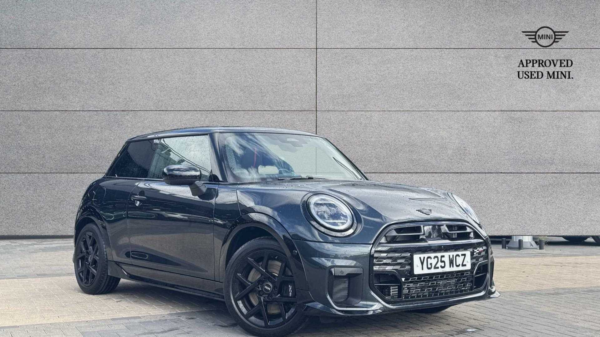 Main listing image - MINI Hatchback