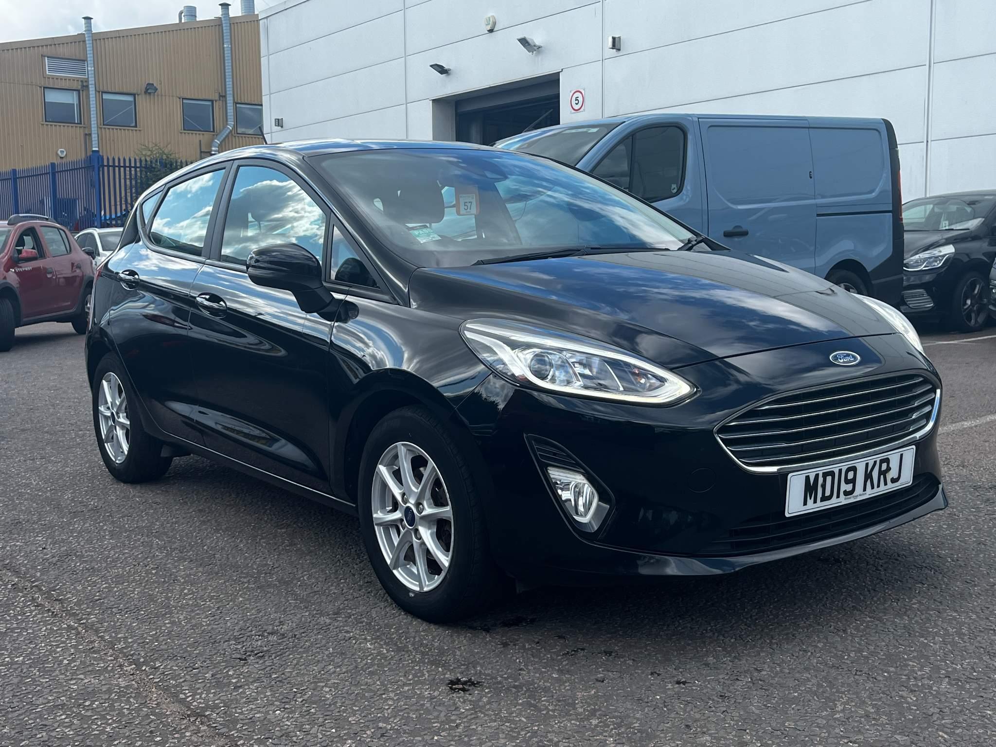 Main listing image - Ford Fiesta