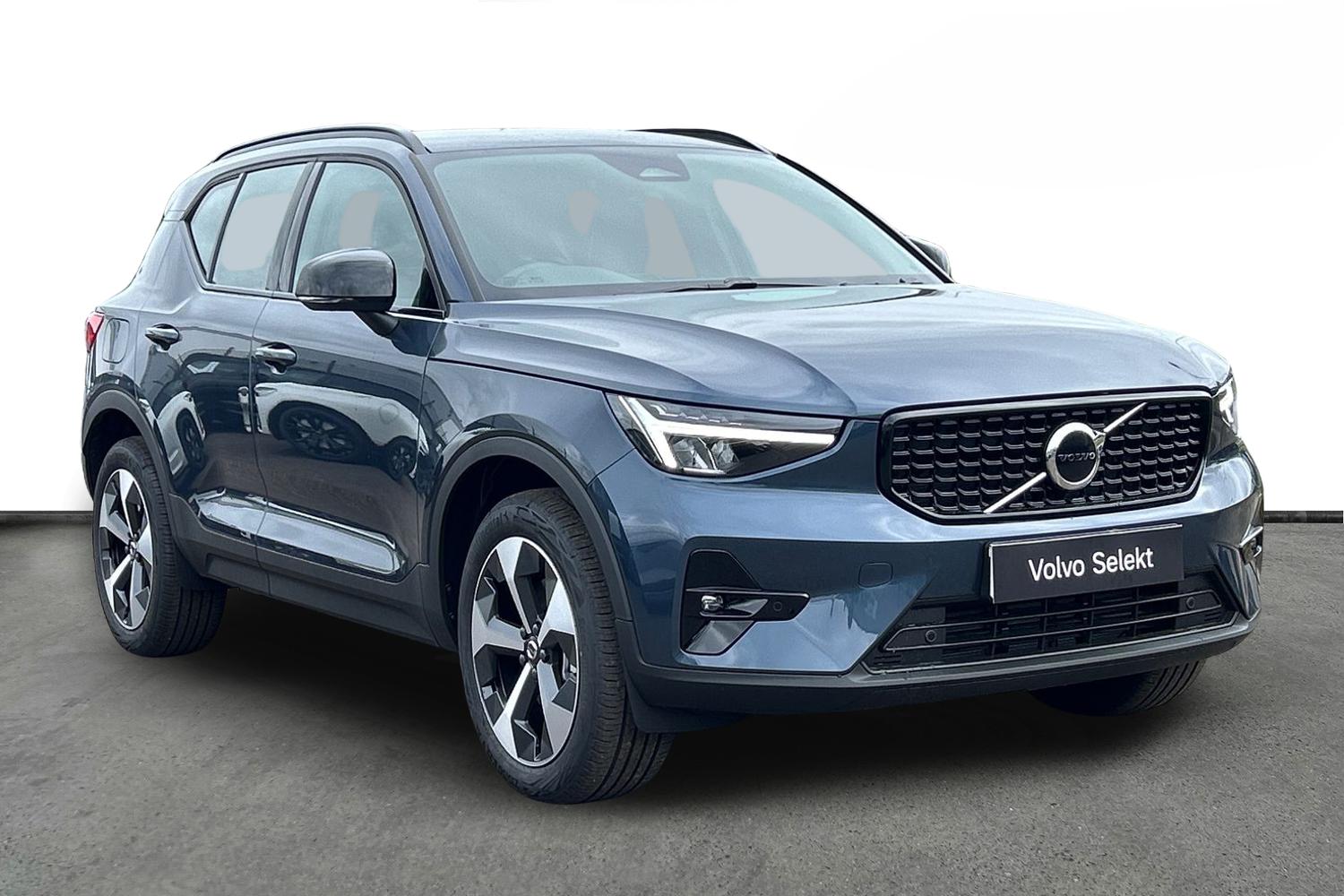 Main listing image - Volvo XC40