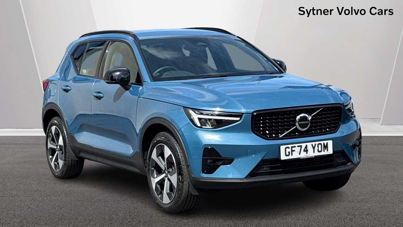 Main listing image - Volvo XC40