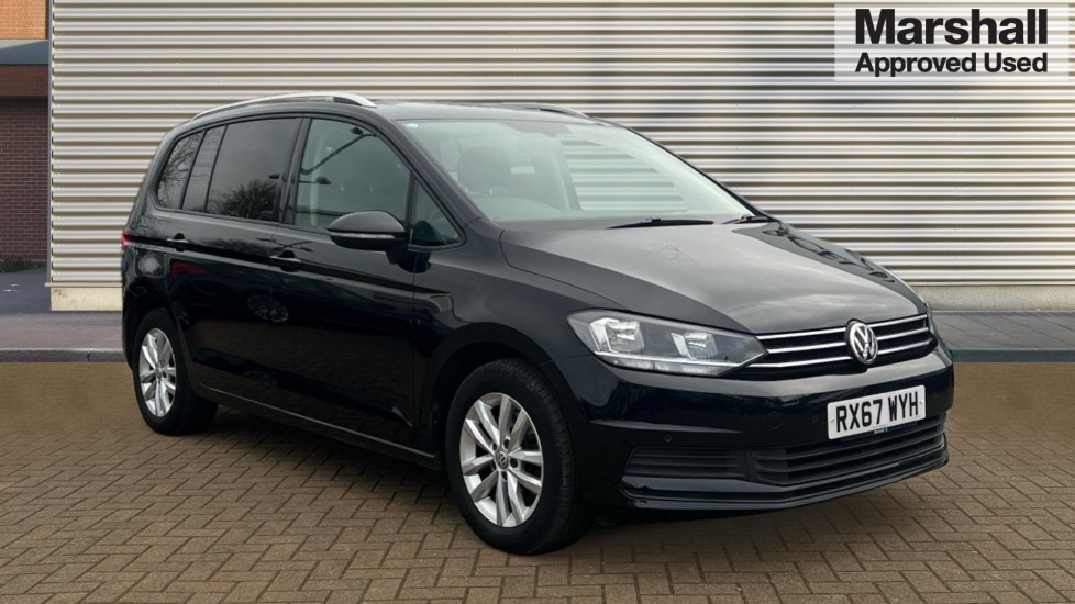 Main listing image - Volkswagen Touran