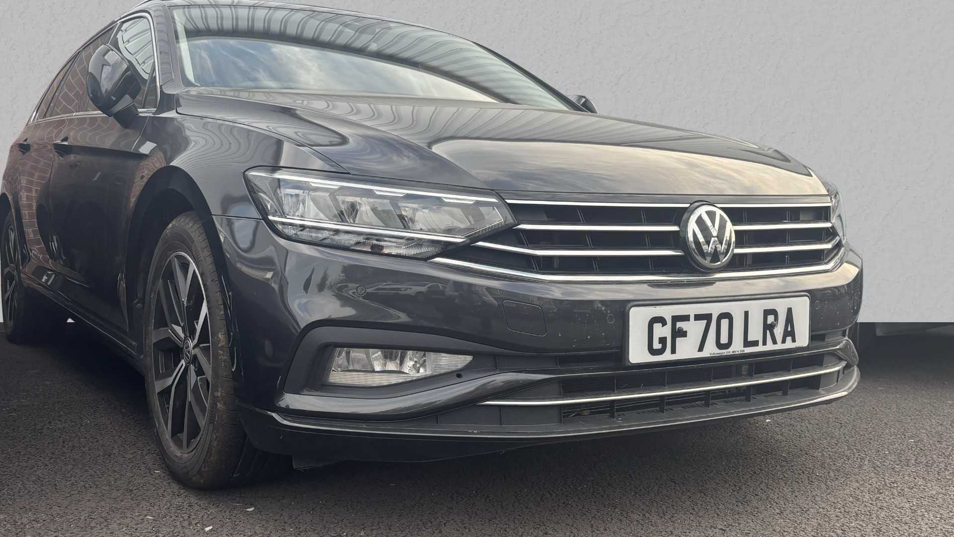 Main listing image - Volkswagen Passat Estate