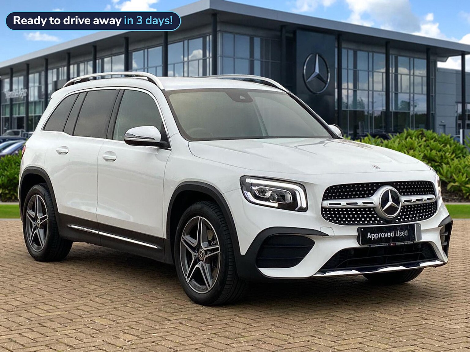 Main listing image - Mercedes-Benz GLB