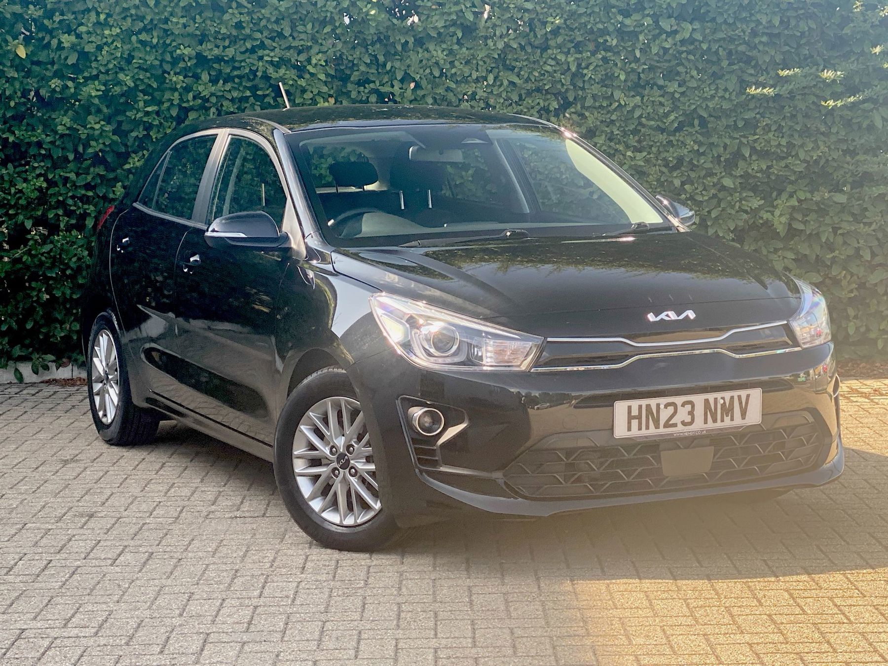 Main listing image - Kia Rio