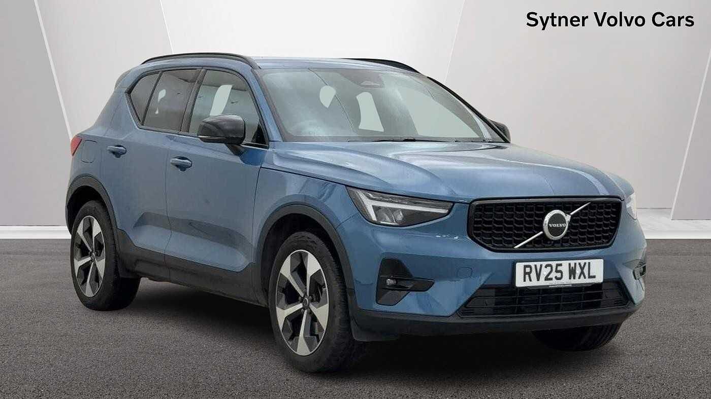 Main listing image - Volvo XC40