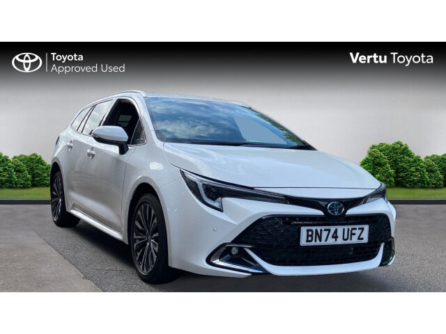 Main listing image - Toyota Corolla Touring Sport