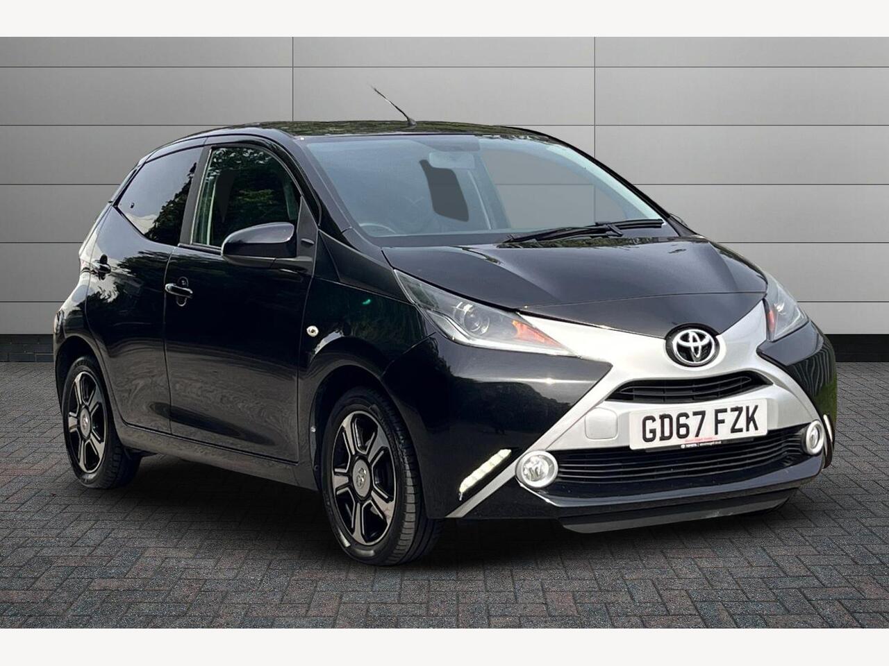 Main listing image - Toyota Aygo
