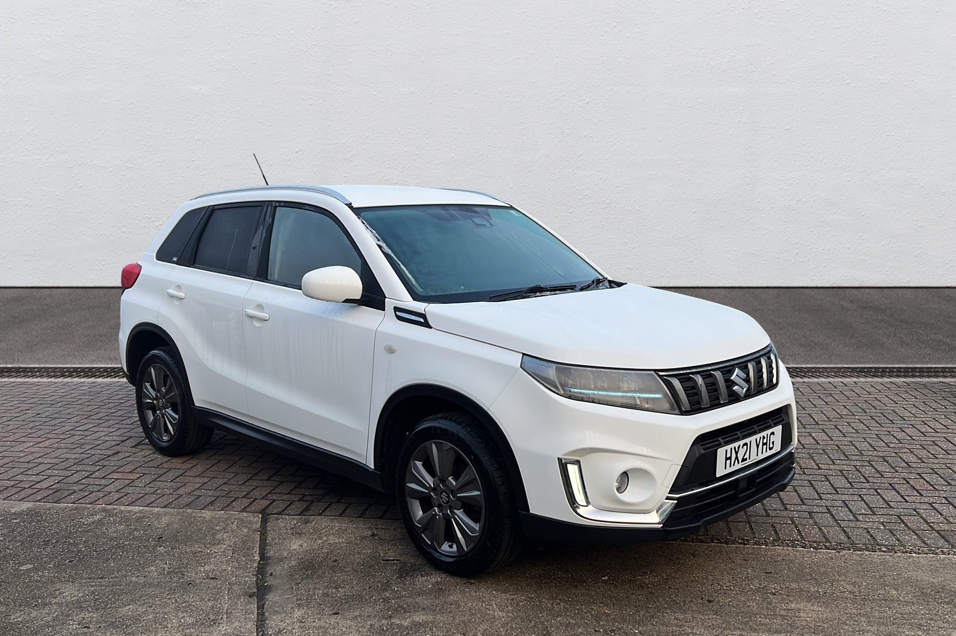 Main listing image - Suzuki Vitara