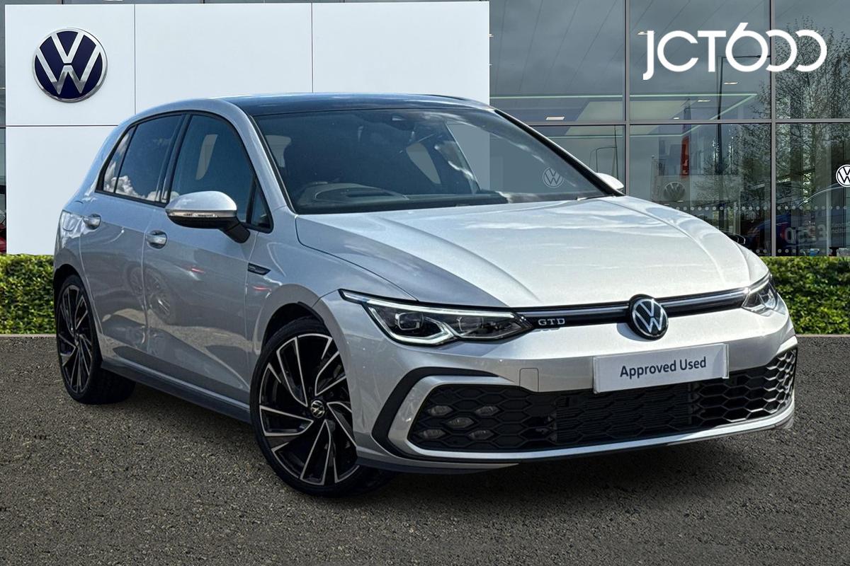 Main listing image - Volkswagen Golf