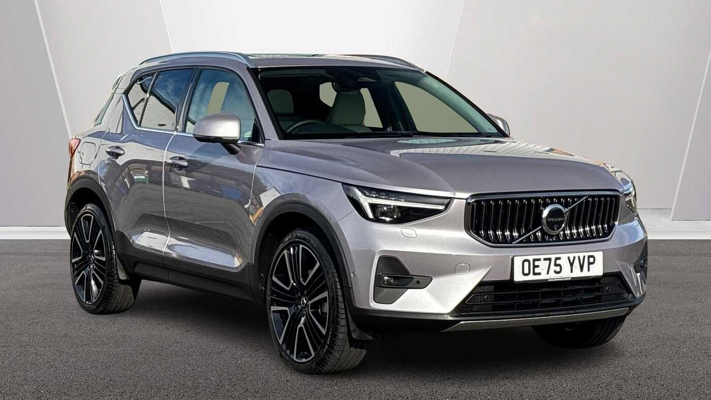 Main listing image - Volvo XC40