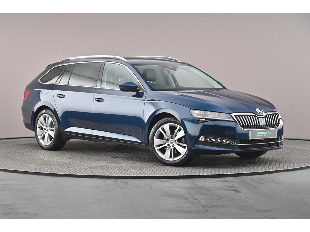 Main listing image - Skoda Superb