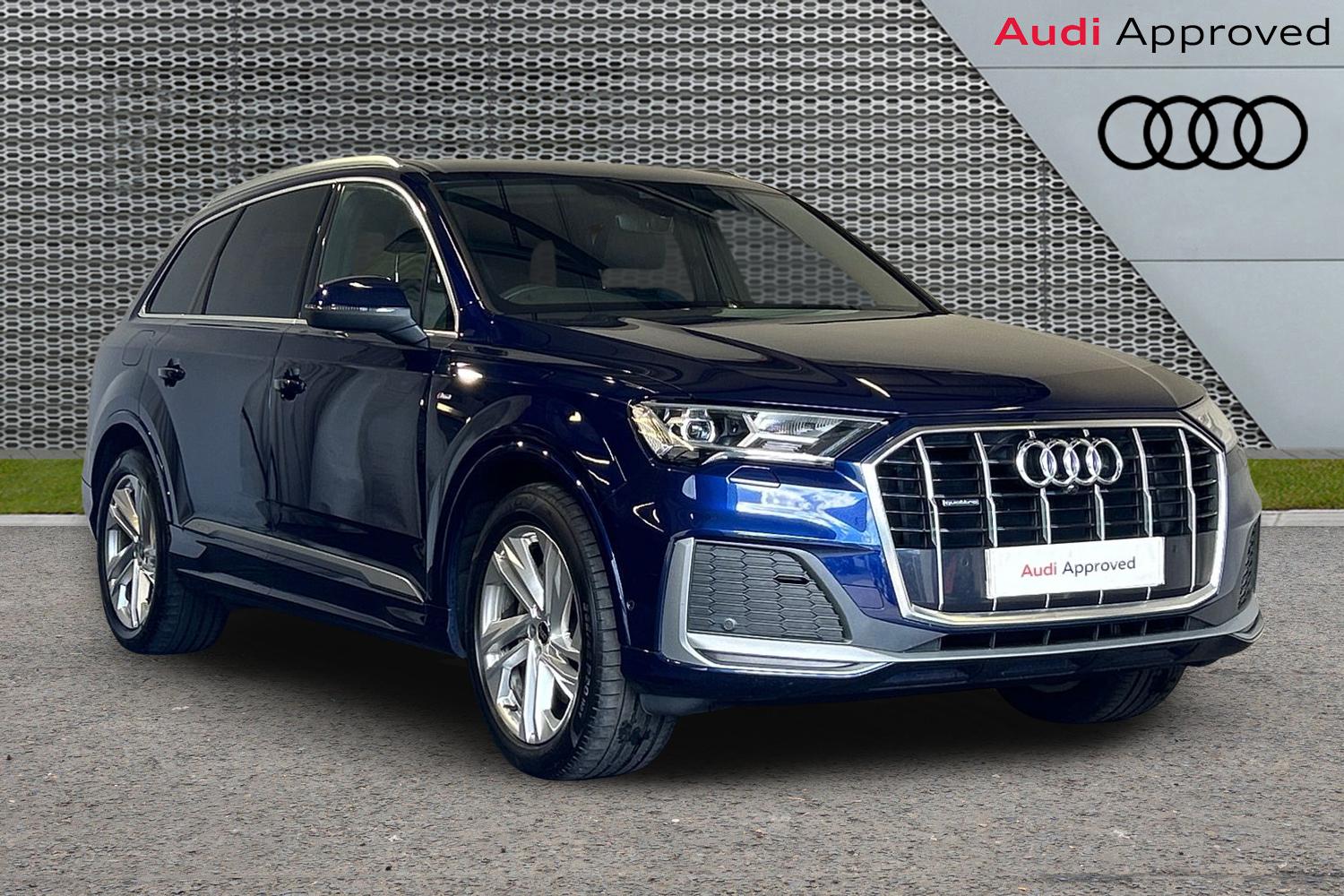 Main listing image - Audi Q7