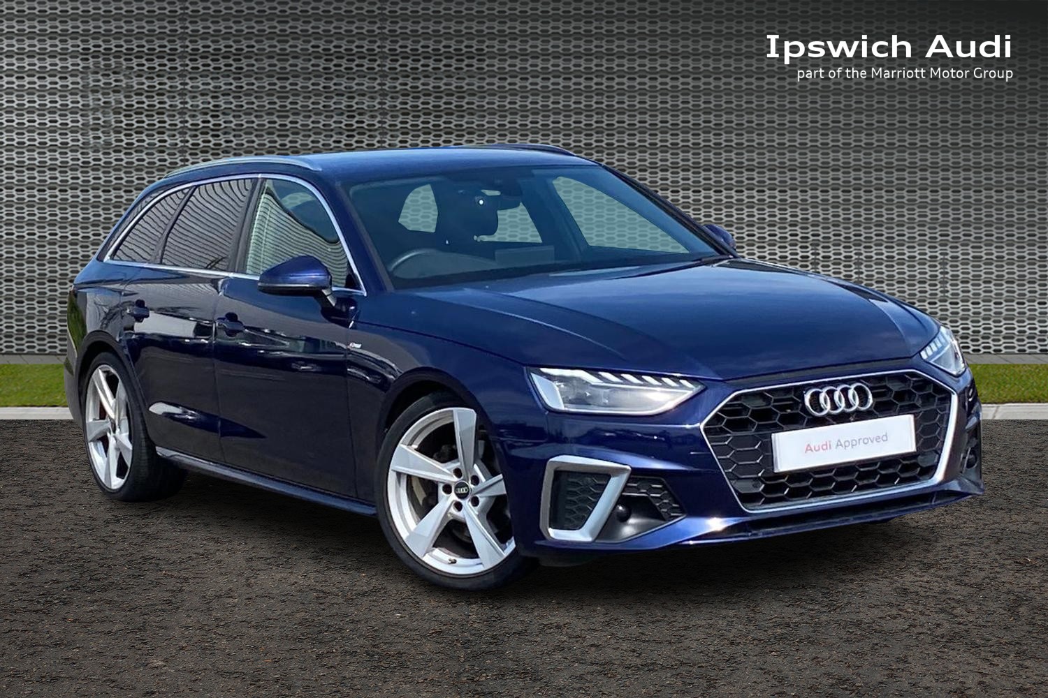 Main listing image - Audi A4