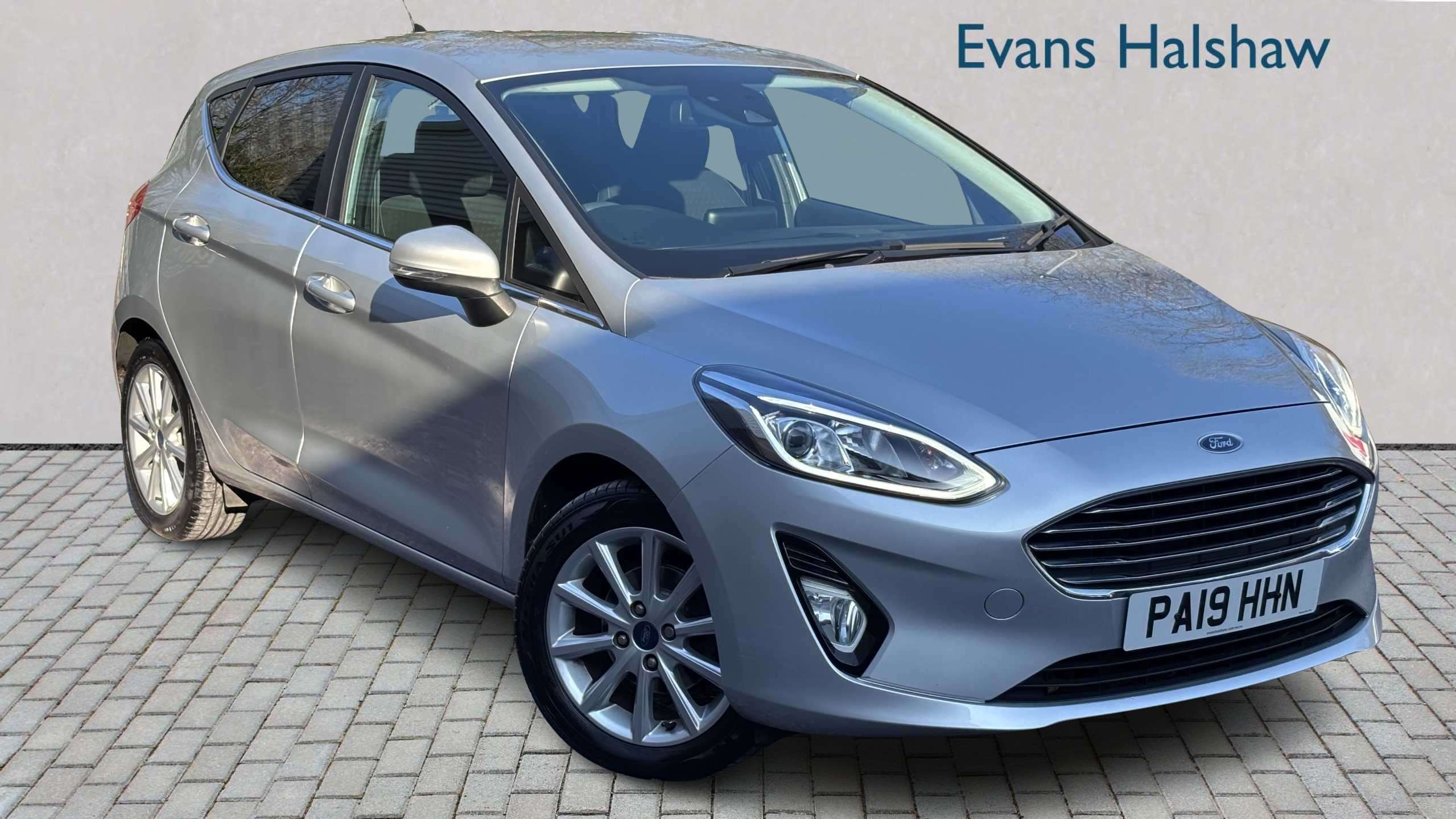 Main listing image - Ford Fiesta