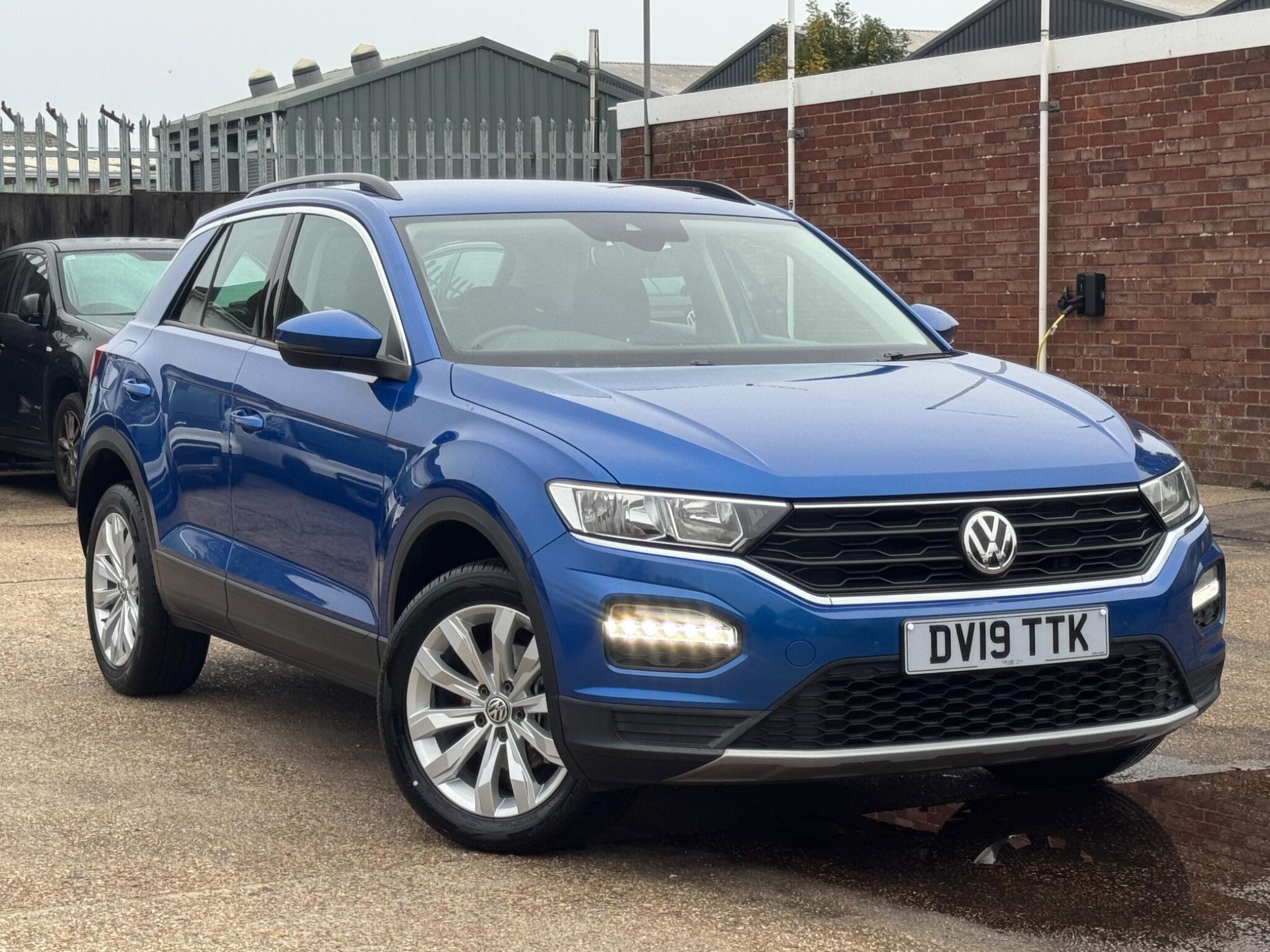 Main listing image - Volkswagen T-Roc
