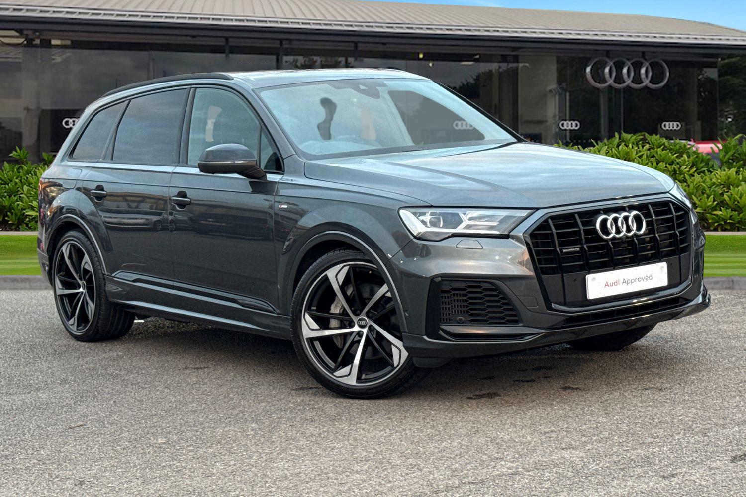 Main listing image - Audi Q7