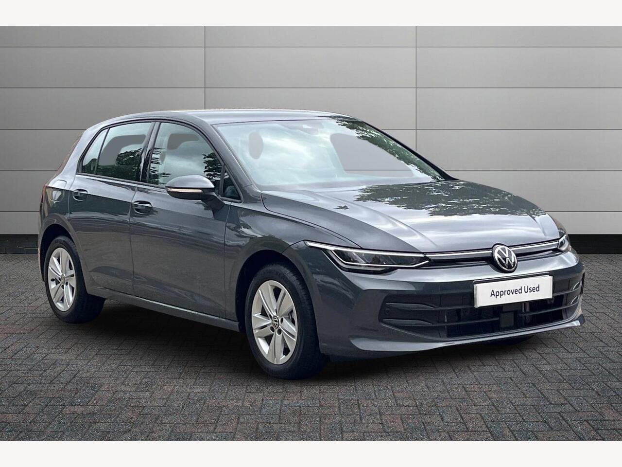 Main listing image - Volkswagen Golf