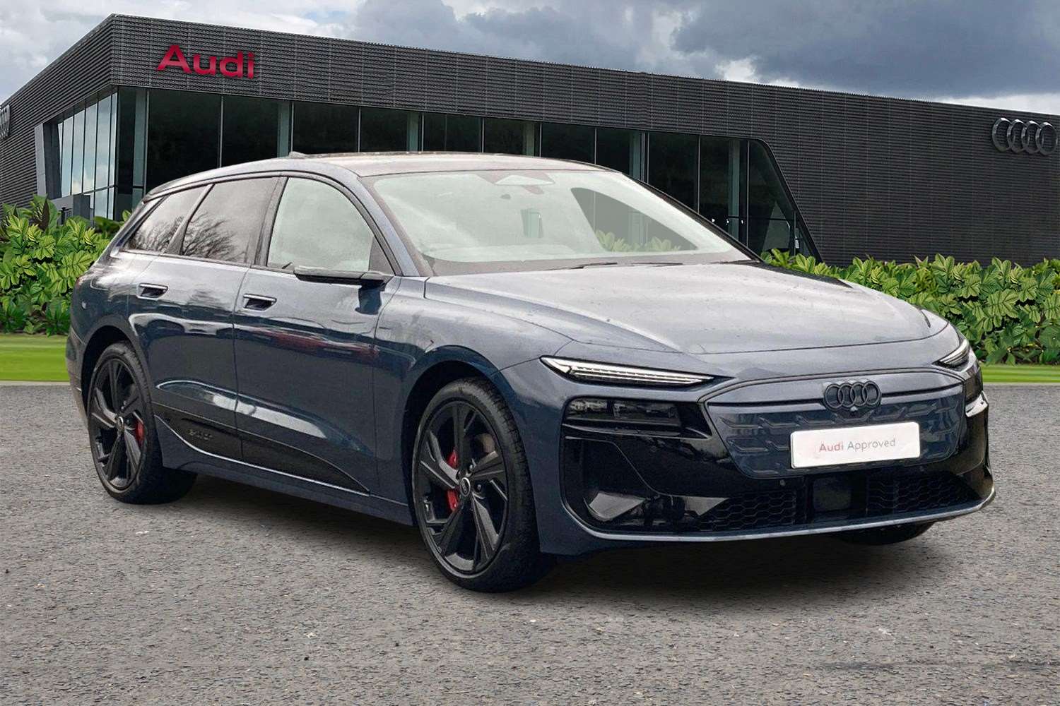 Main listing image - Audi e-tron