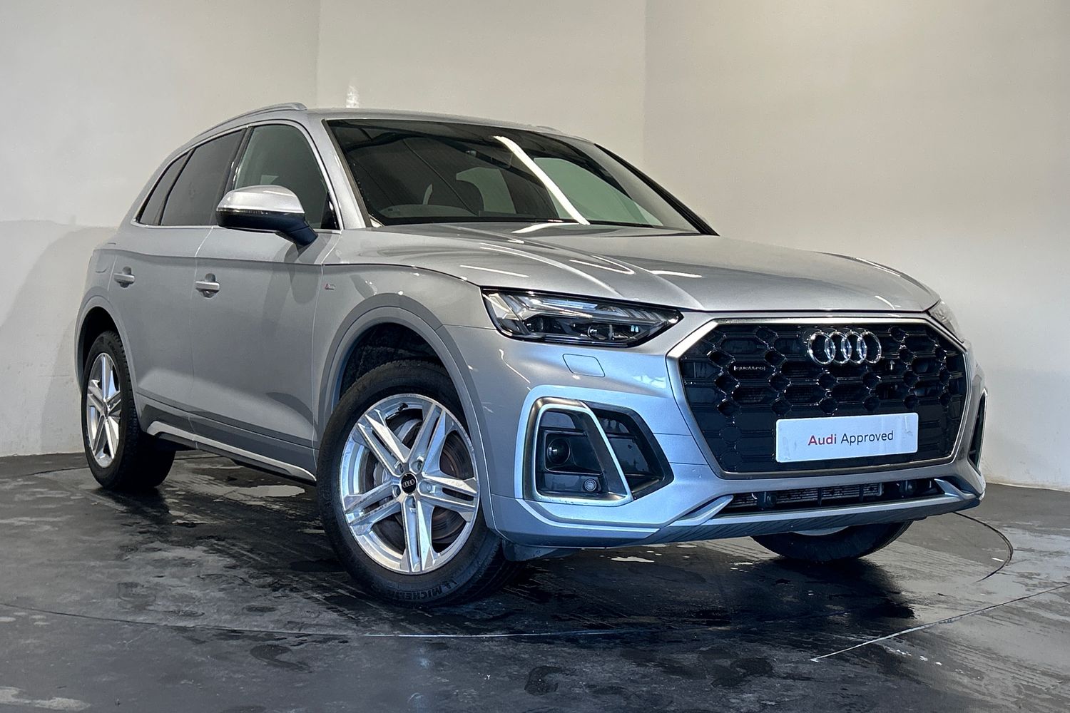 Main listing image - Audi Q5