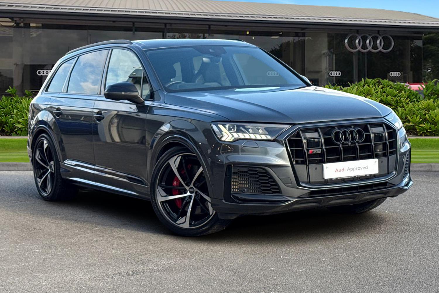 Main listing image - Audi Q7