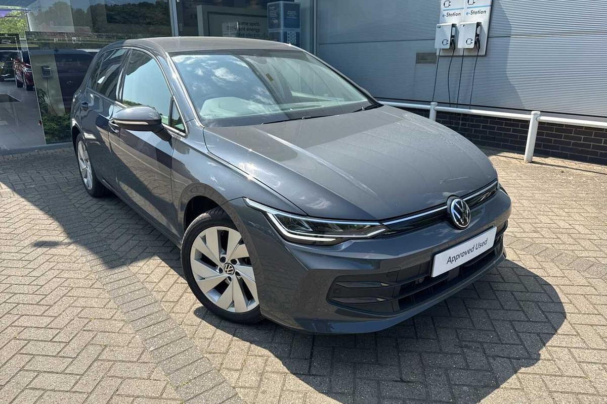 Main listing image - Volkswagen Golf