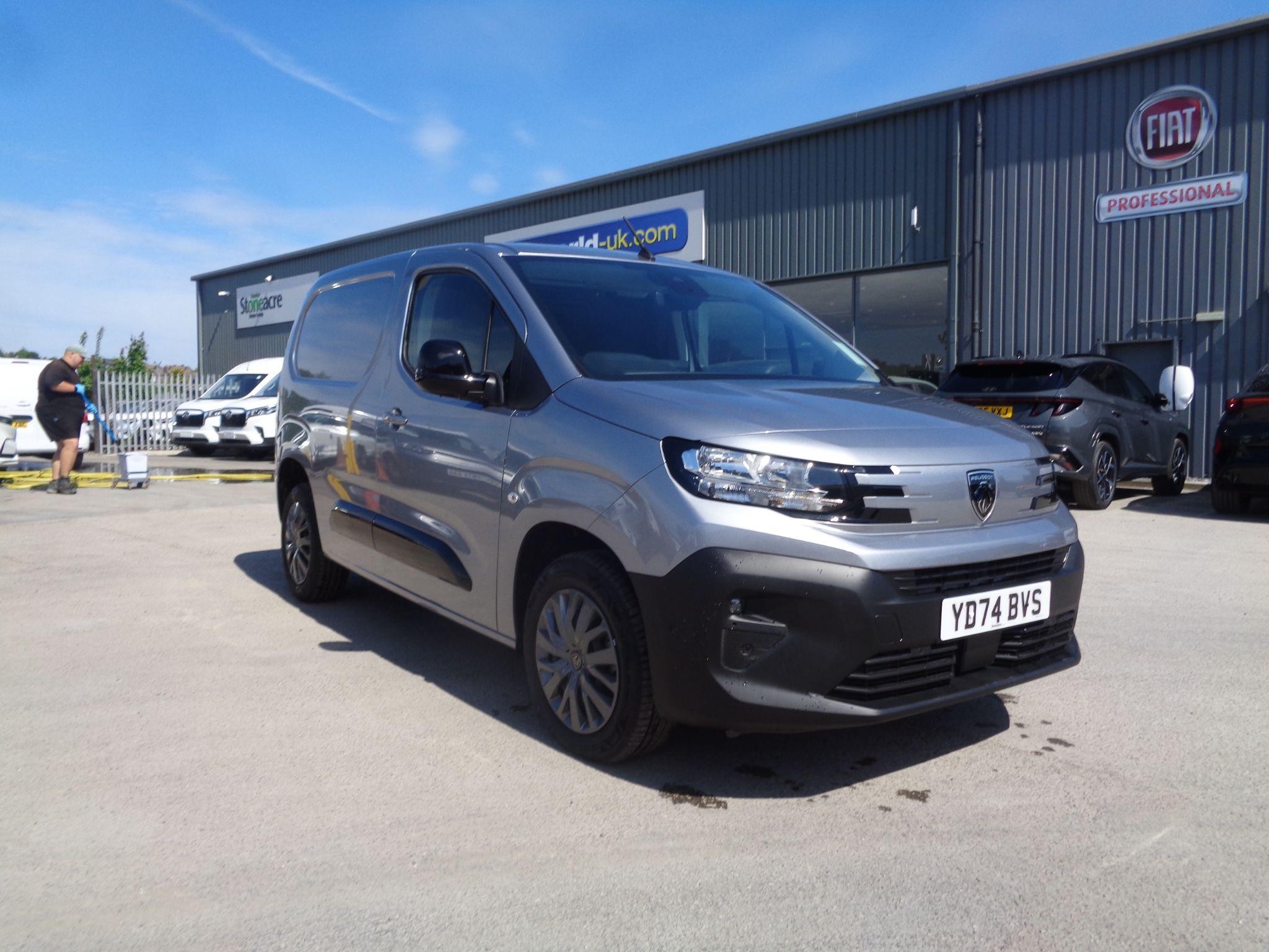 Main listing image - Peugeot Partner