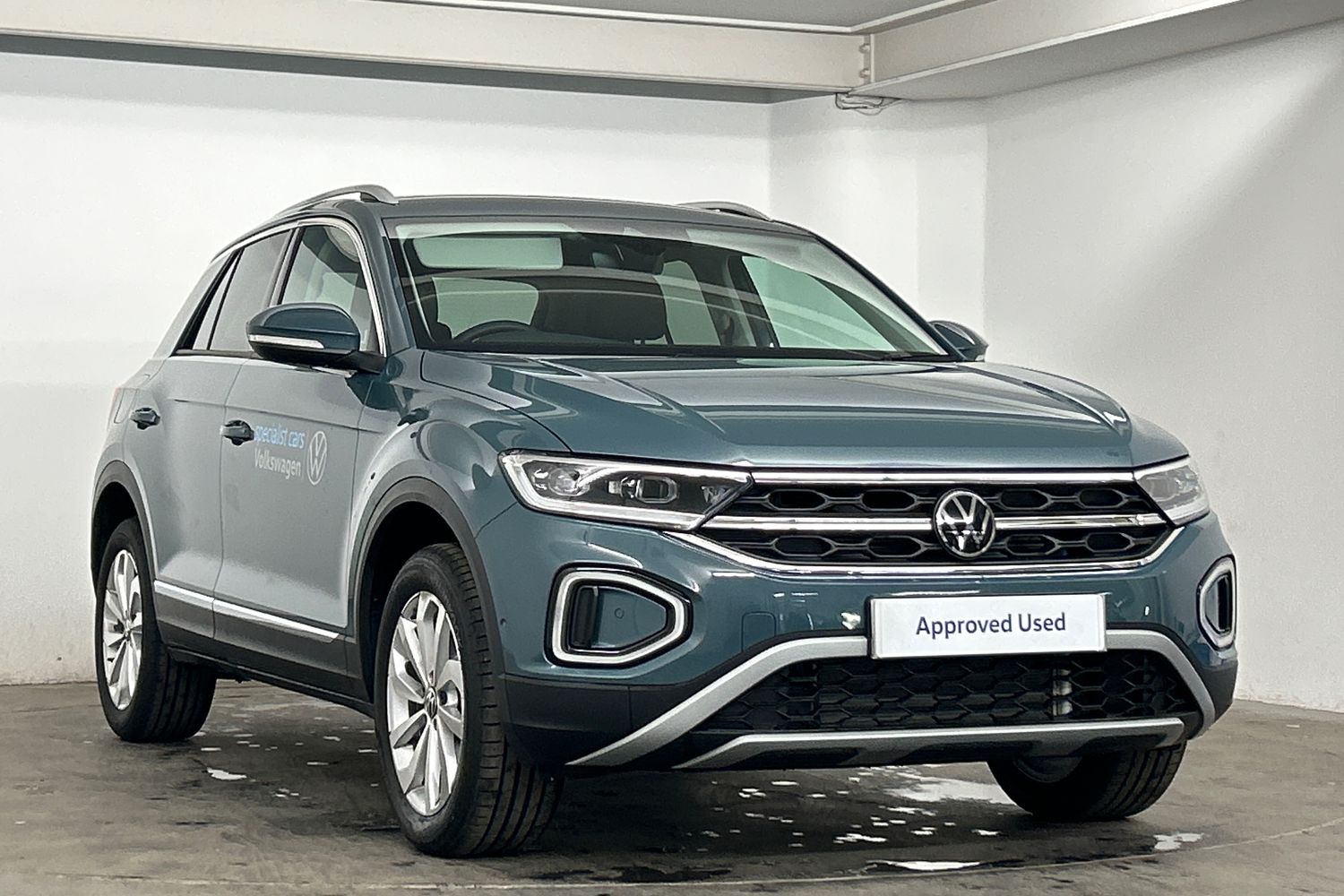 Main listing image - Volkswagen T-Roc