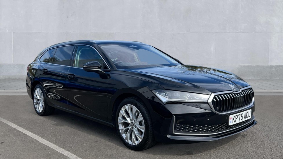 Main listing image - Skoda Superb Estate